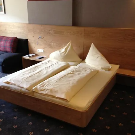 Πανσιόν Alpen Adria Rausch