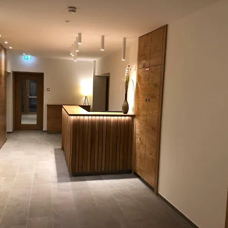 بيت ضيافة Alpen Adria Rausch 3*