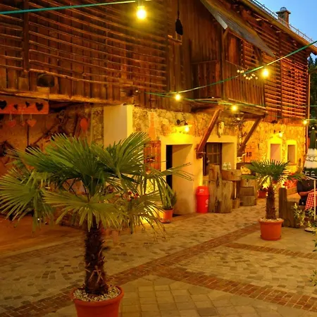 Πανσιόν Alpen Adria Rausch 3*