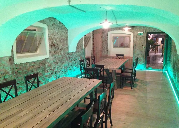 בית הארחה Alpen Adria Rausch 3*